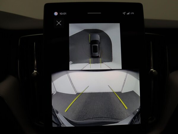 Visual Park Assist met Front "Fisheye" view