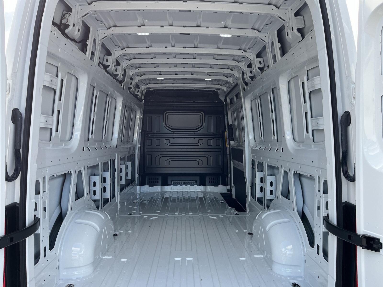 Volkswagen Crafter 35 2.0 TDI L4H3 - Afbeelding 4