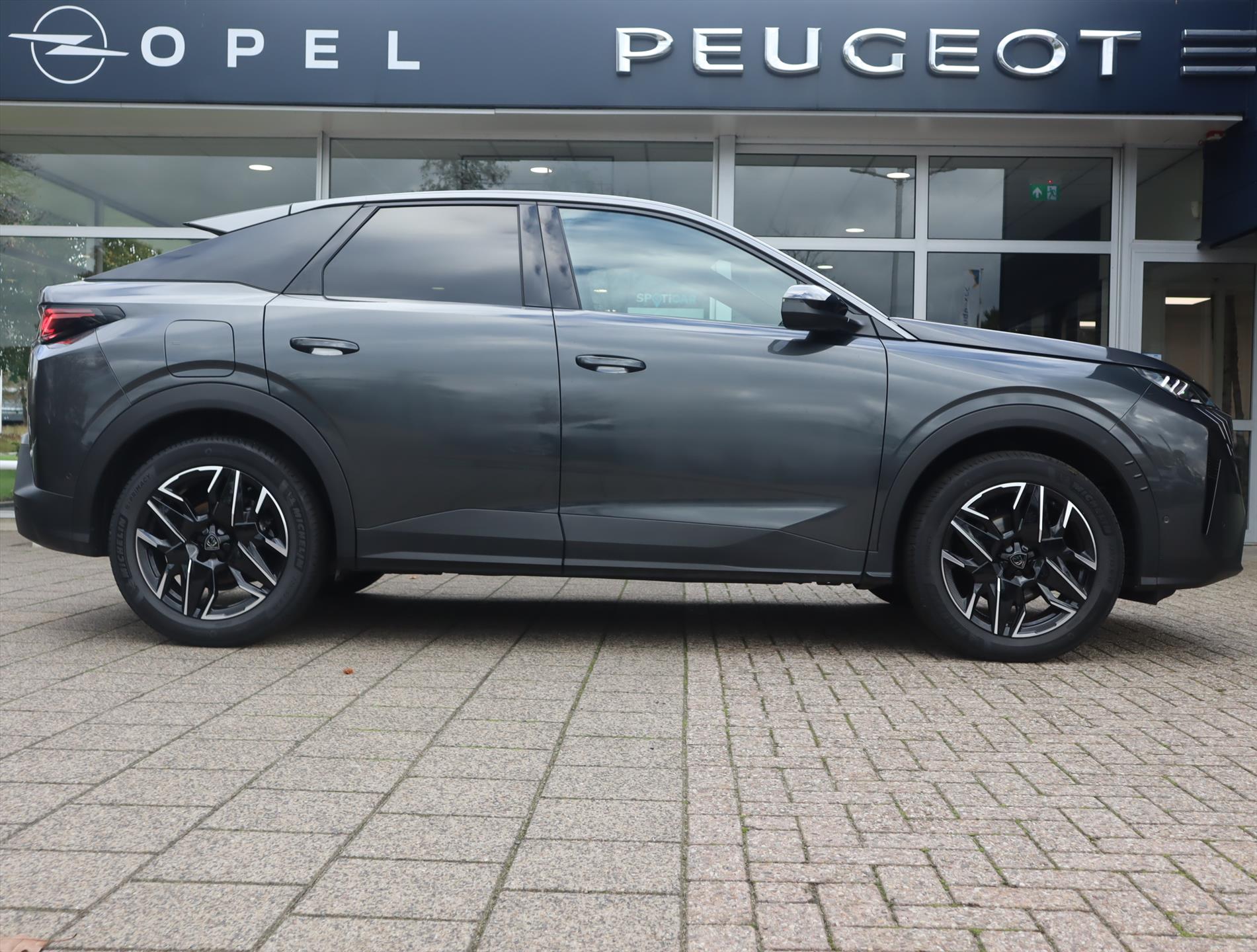 Peugeot 3008 GT MILD HYBRID 145pk e-DCS6 automaat, Rijklaarprijs, 360° Camera Stoel- en stuurverwarming Adaptieve cruise control - Afbeelding 4