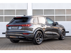 Audi Q6 e-tron 252pk S Edition 83 kWh - Afbeelding 2