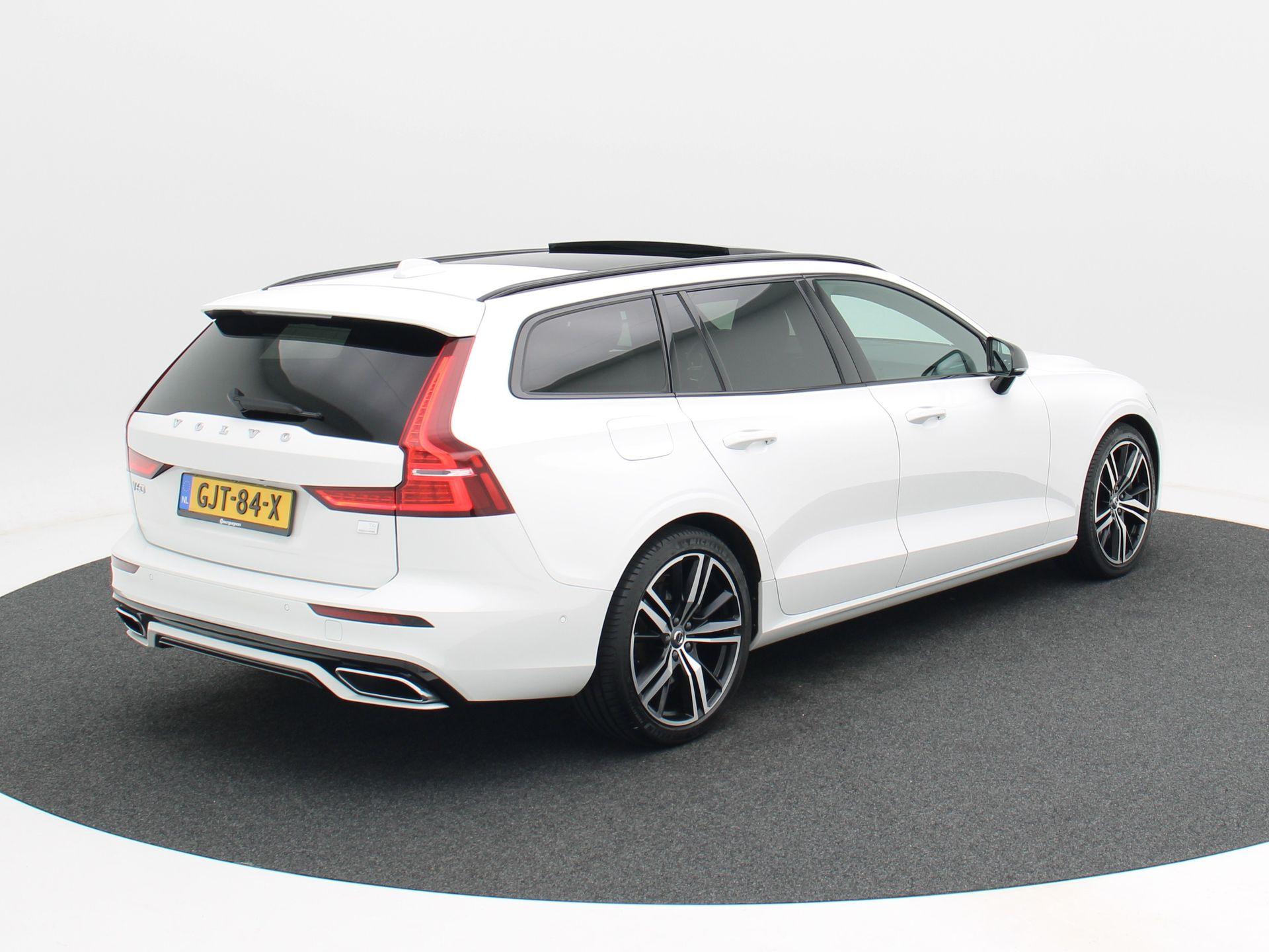 Volvo V60 2.0 T6 340 Pk Automaat Recharge AWD R-Design - Afbeelding 2