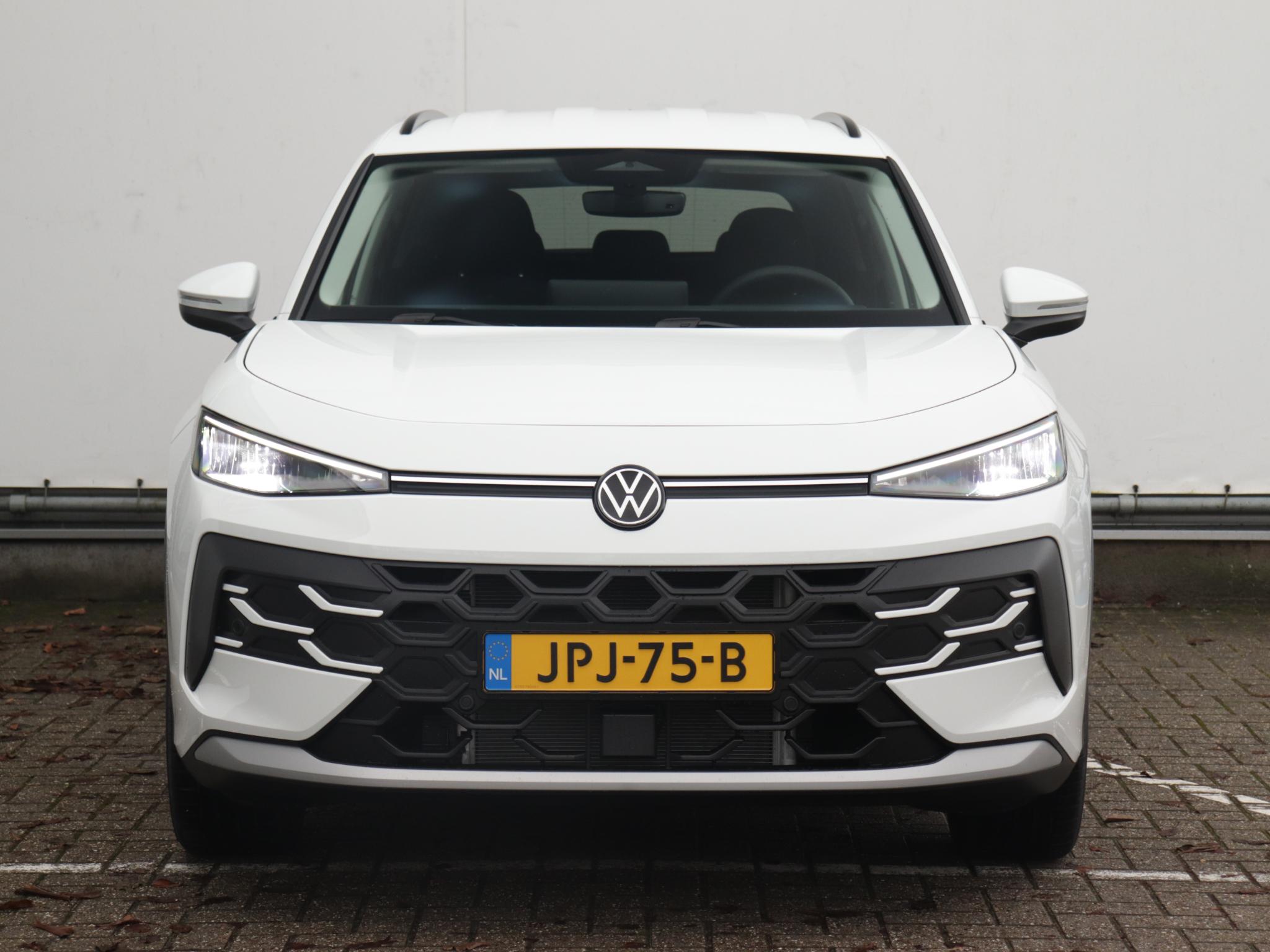 Volkswagen T-Roc Life First Edition 1.5 eTSI 116pk - Afbeelding 2
