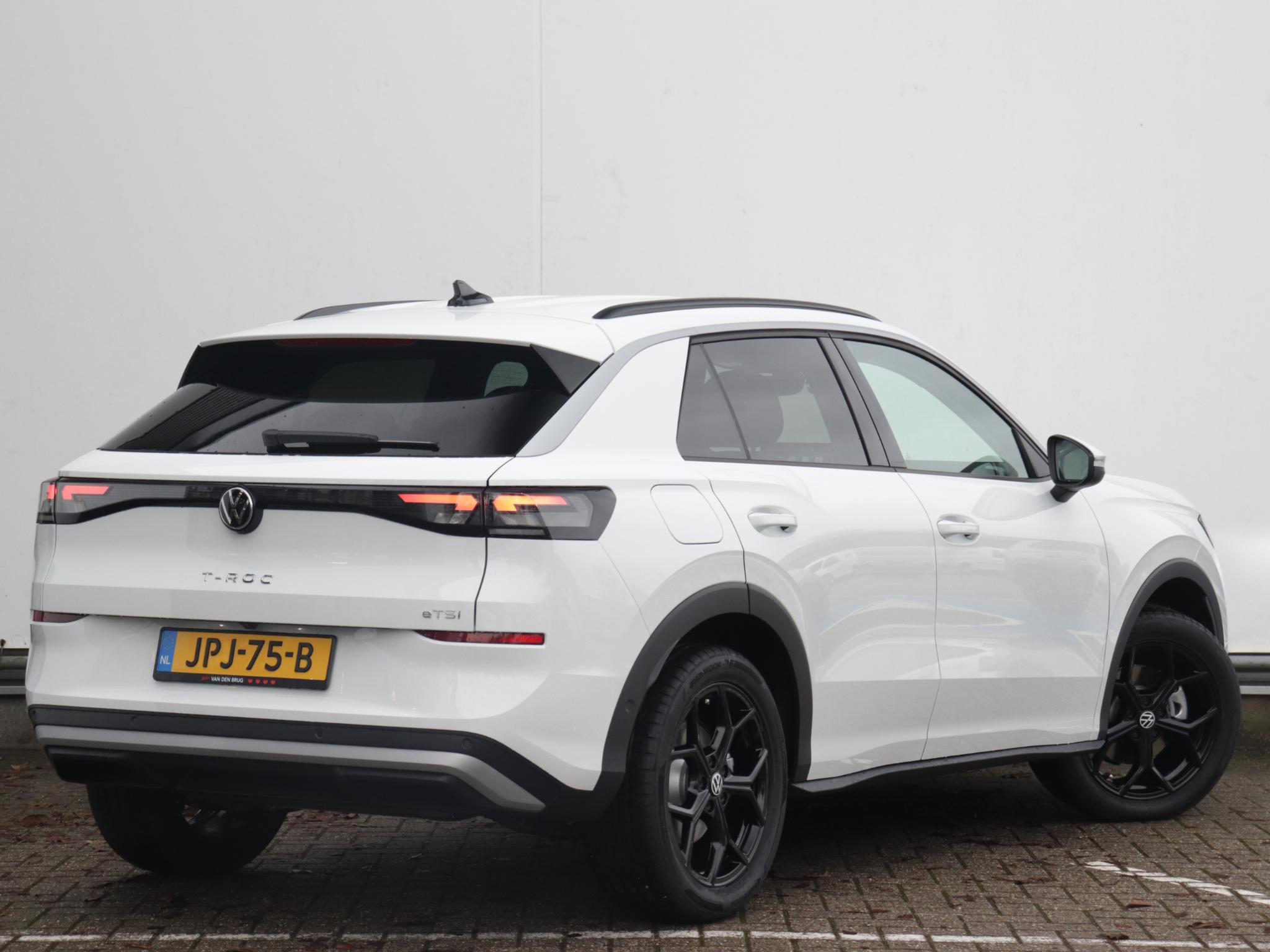 Volkswagen T-Roc Life First Edition 1.5 eTSI 116pk - Afbeelding 4