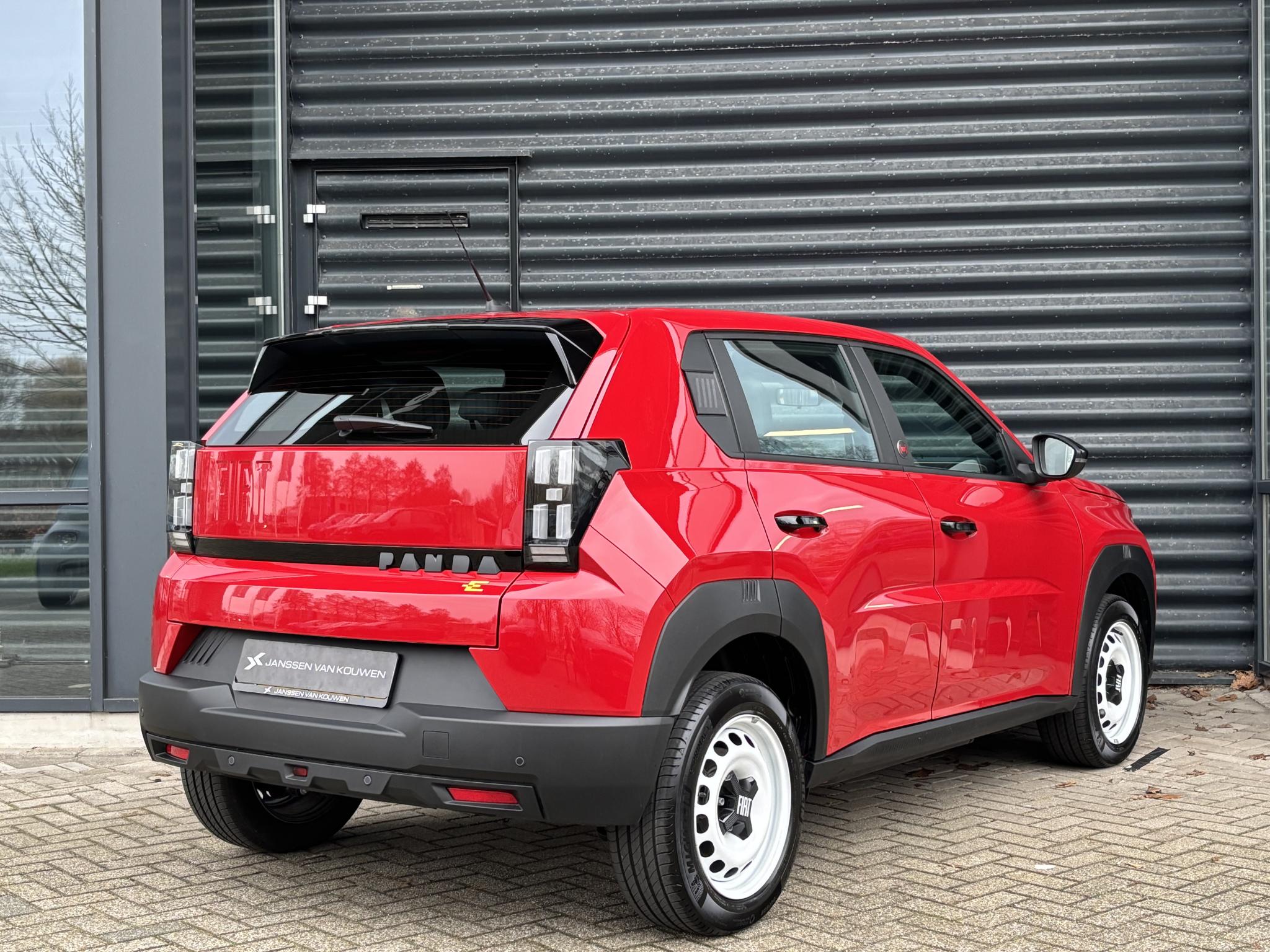 Fiat Grande Panda RED 11kW 44 kWh - Afbeelding 4