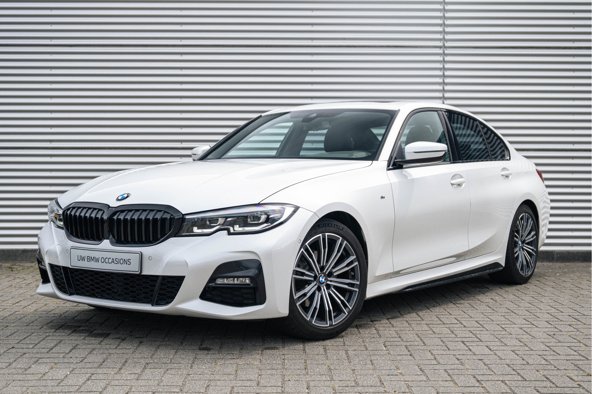 BMW 3 Serie 320i High Executive M Sport Automaat