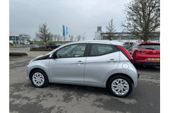 Toyota Aygo 1.0 VVT-i x-play - Afbeelding 2