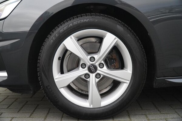 lichtmetalen velgen 5-spaaks 17"