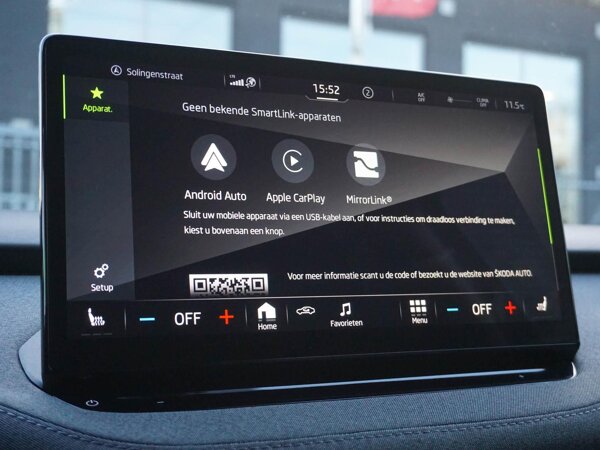 Apple Carplay/Android Auto Apple Carplay/Android Auto