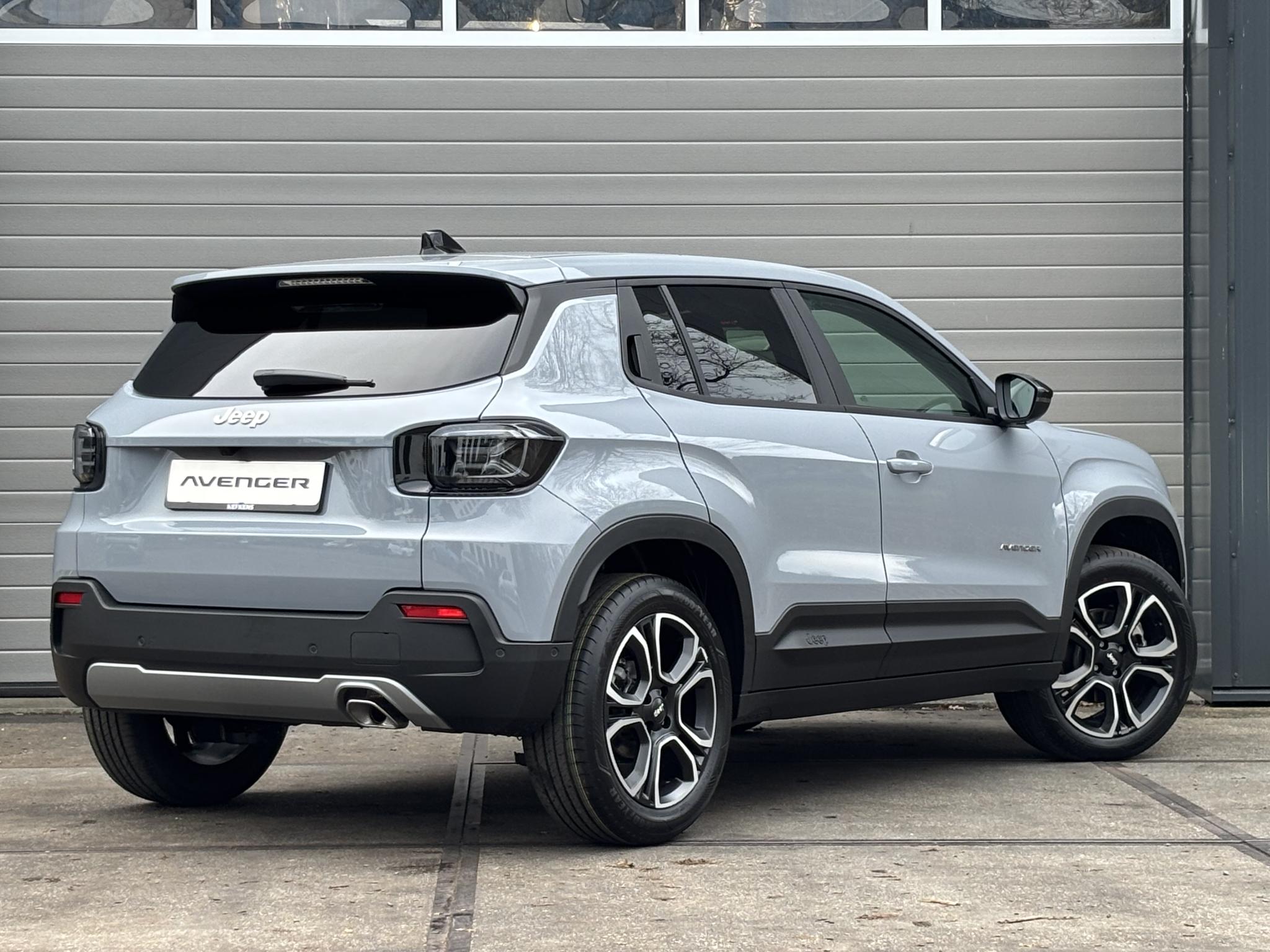 Jeep Avenger 1.2 e-Hybrid Summit Automaat - Afbeelding 3