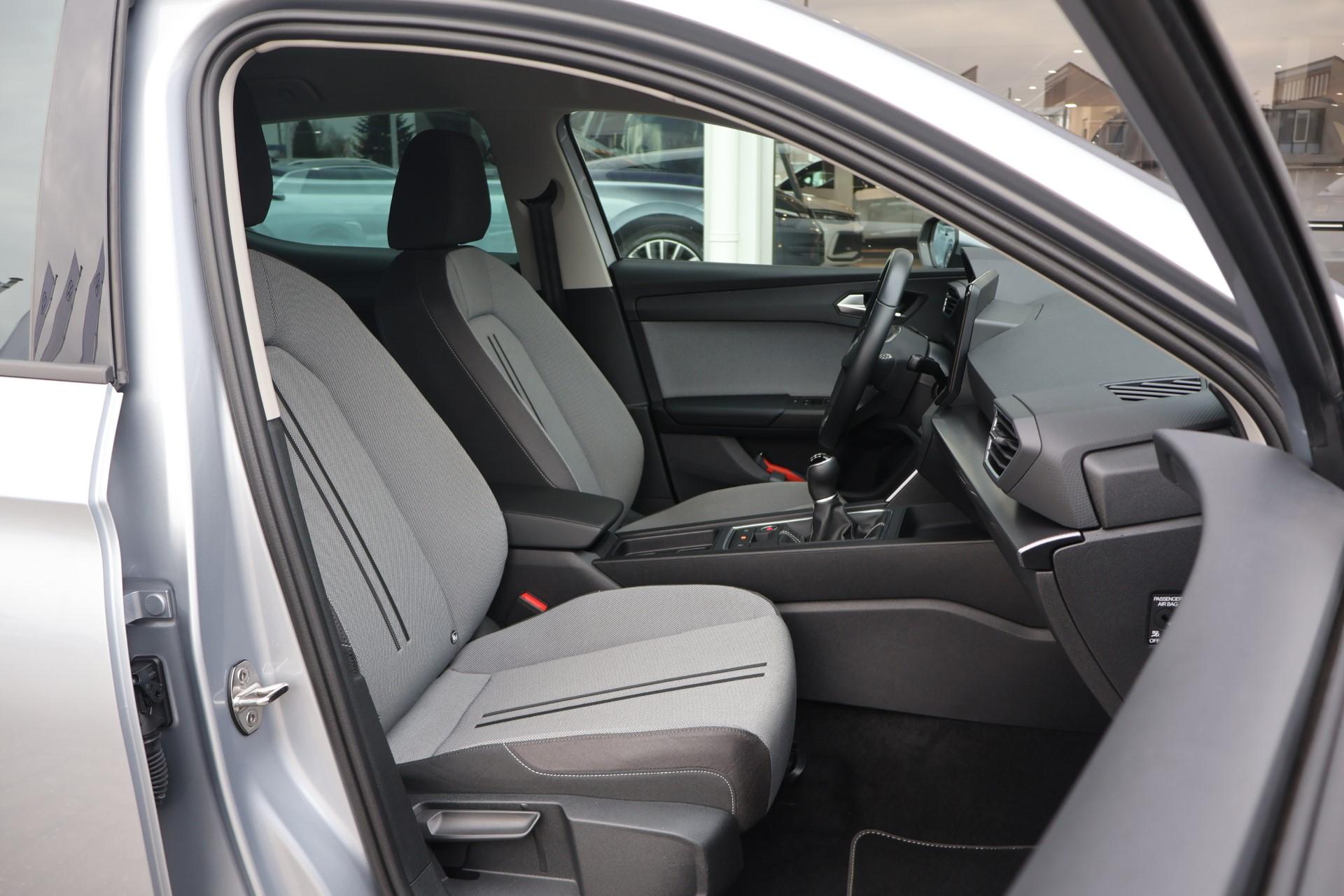 SEAT Leon 1.0 TSI 110pk Style Business Intense - Afbeelding 4