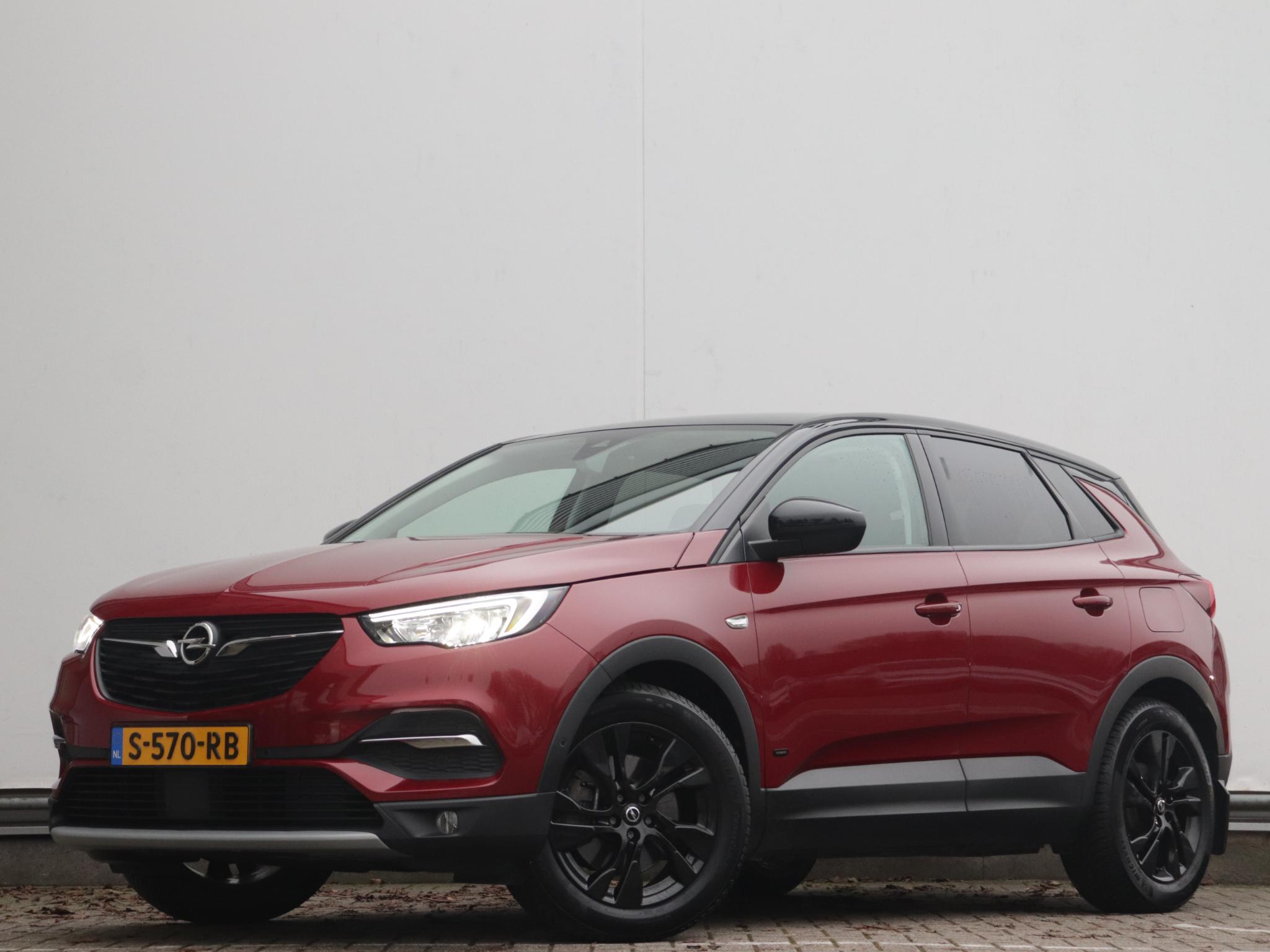 Opel Grandland X 1.6 Turbo Hybrid Elegance
