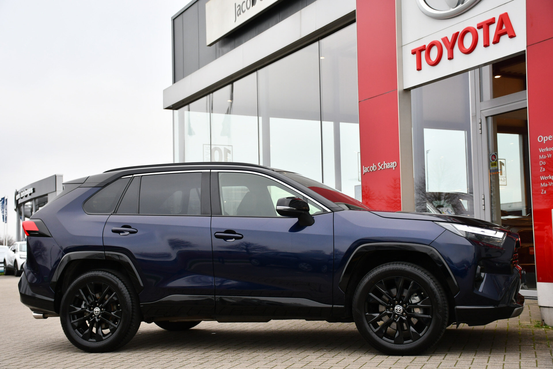 Toyota RAV4 2.5 Hybrid AWD Style Bi-Tone Limited Automaat 222pk - Afbeelding 3