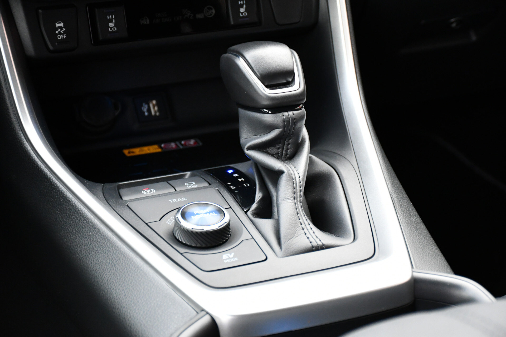 Toyota RAV4 2.5 Hybrid AWD Style Bi-Tone Limited Automaat 222pk - Afbeelding 4