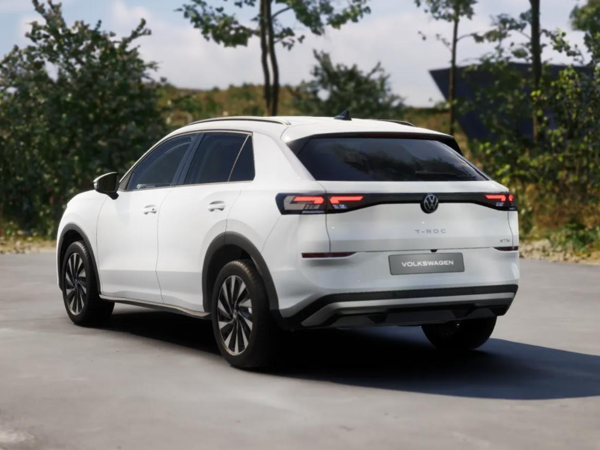 Volkswagen T-Roc Life First Edition 1.5 eTSI 85 kW / 116 PK SUV 7 v - Afbeelding 3