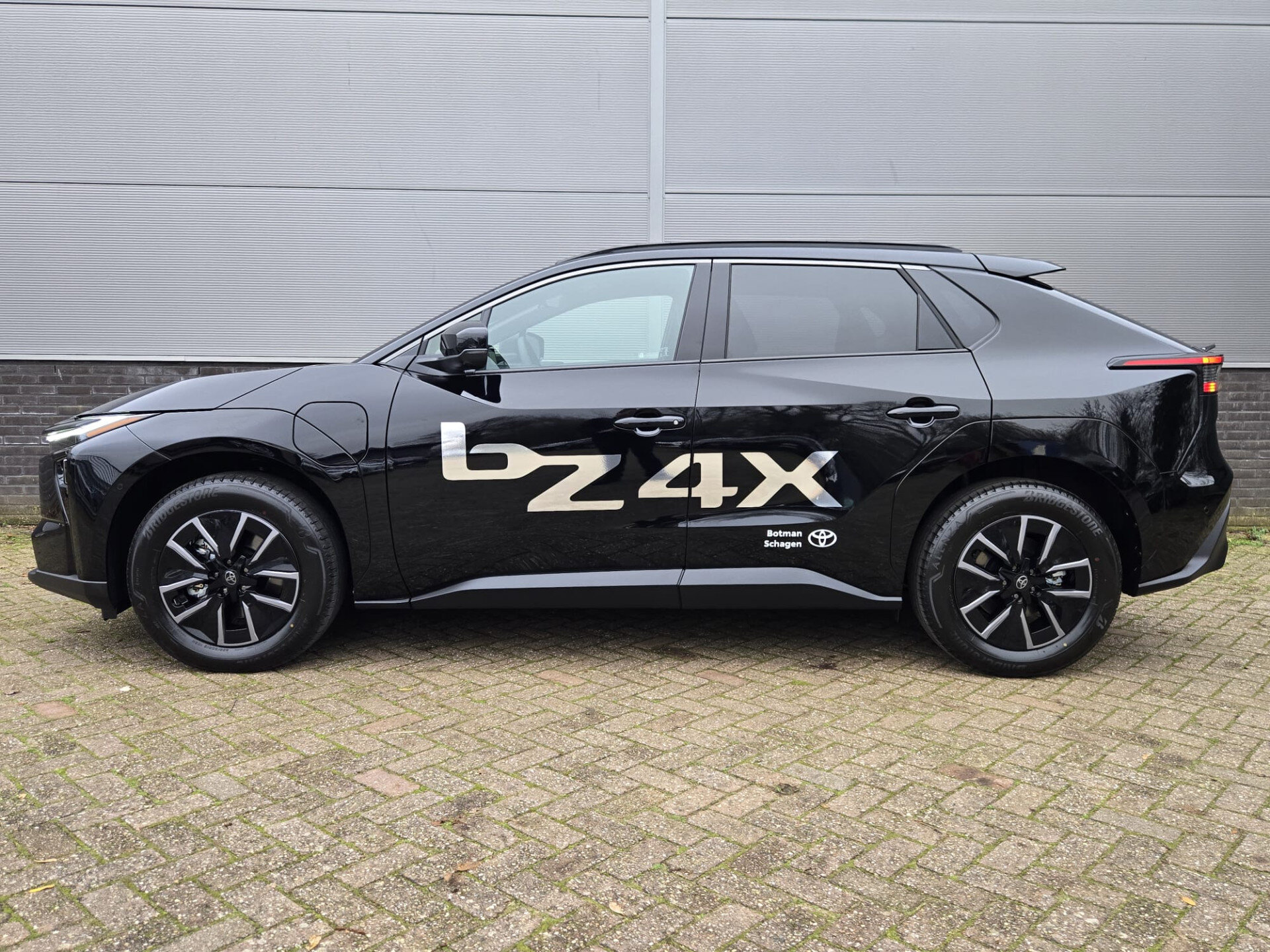 Toyota bZ4X Executive 73 kWh Demonstratie auto ! - Afbeelding 2