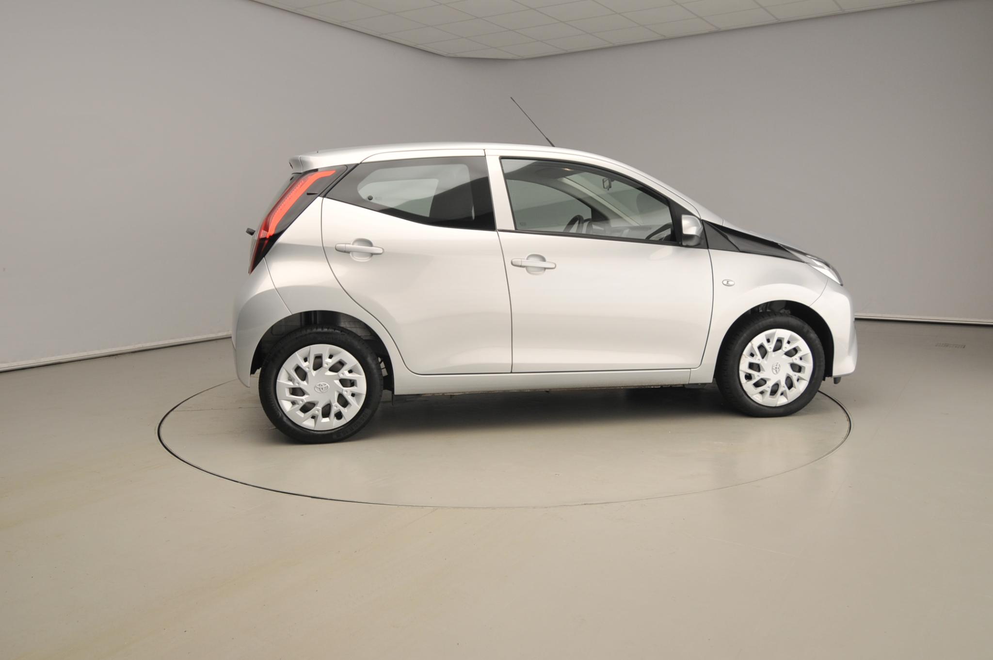 Toyota Aygo 1.0 VVT-i x-play - Afbeelding 4