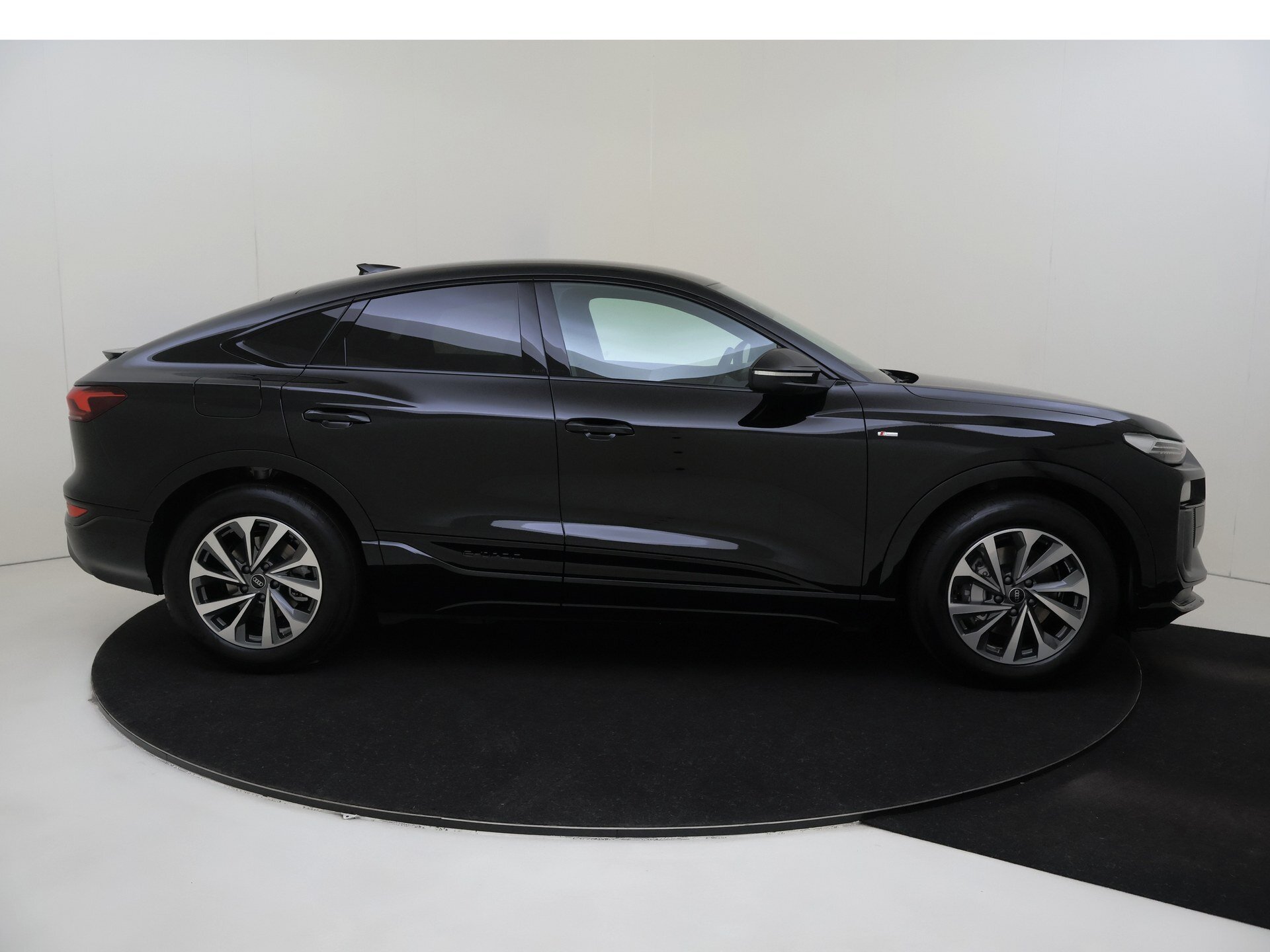 Audi Q6 Sportback e-tron Advanced edition - Afbeelding 3