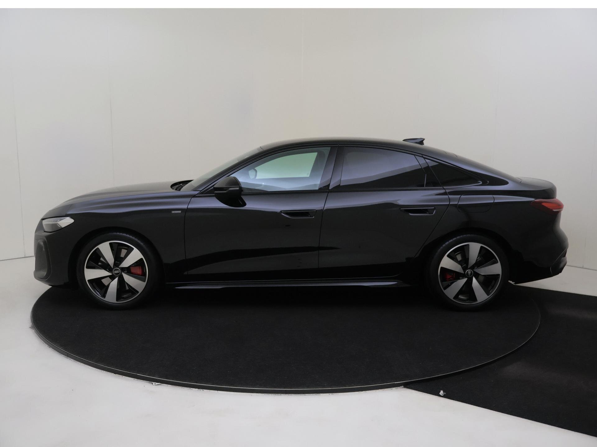 Audi A5 Limousine e-hybrid quattro S tronic 299pk - Afbeelding 2