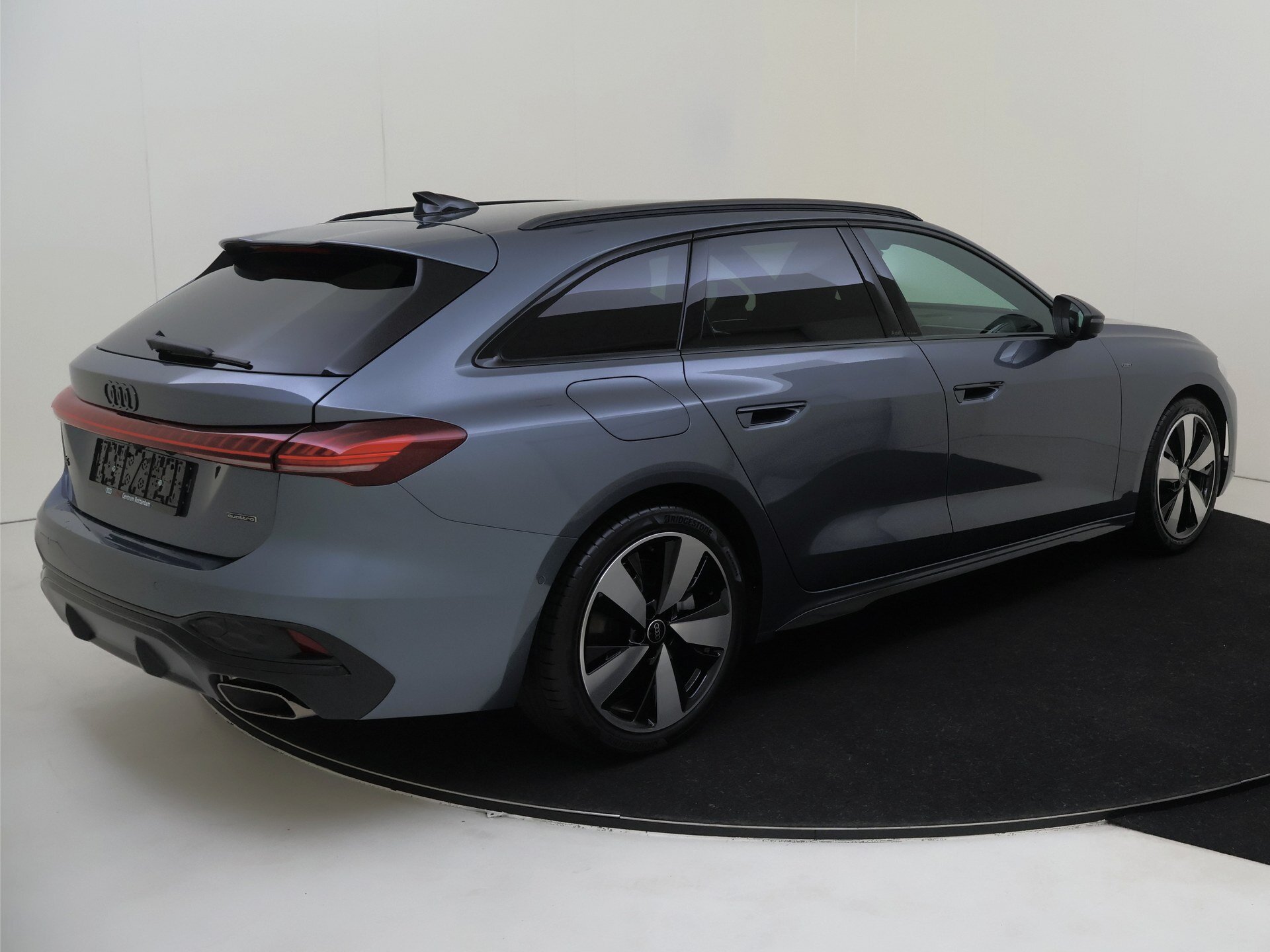 Audi A5 Avant e-hybrid quattro S tronic 299pk - Afbeelding 2