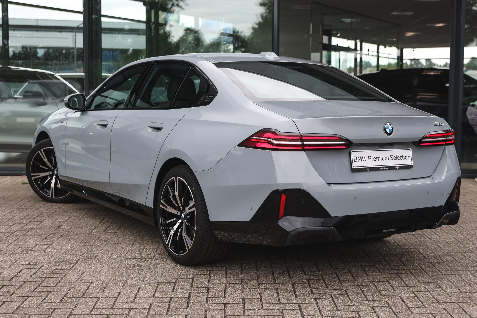 BMW 5 Serie 520i High Executive M Sport Automaat - Afbeelding 2