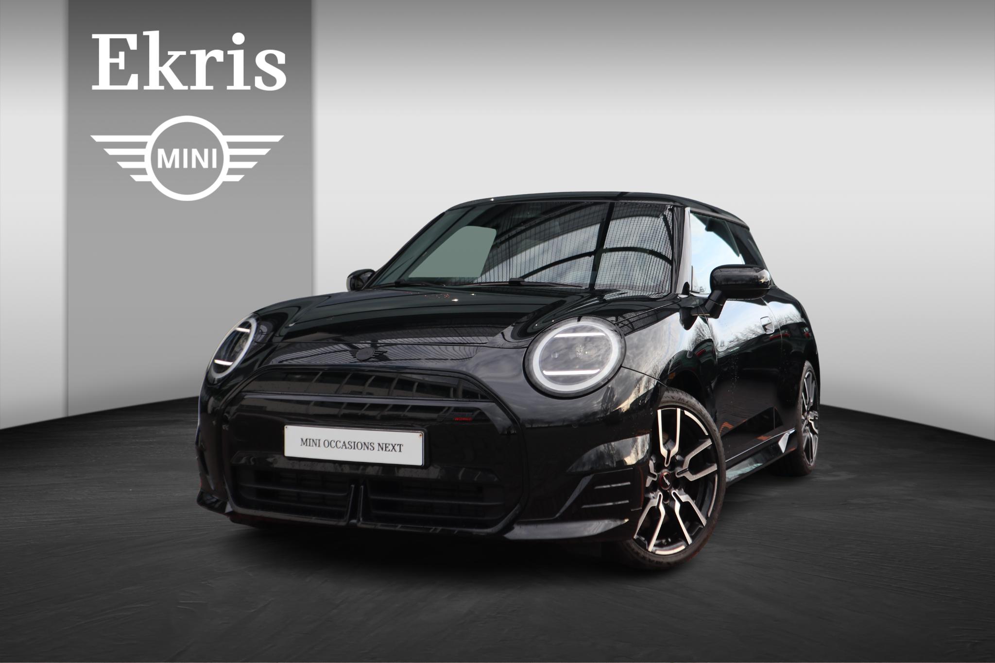 MINI Electric Cooper SE John Cooper Works