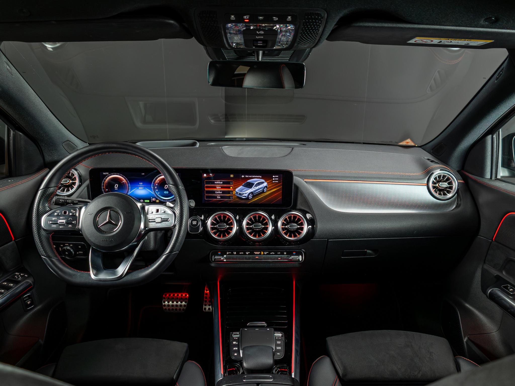 Mercedes-Benz EQA 300 4MATIC Business Solution AMG 67 kWh - Afbeelding 3