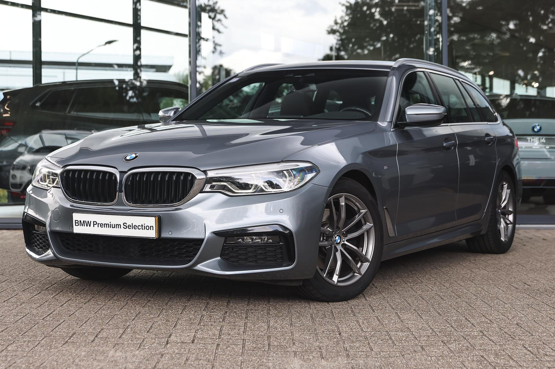 BMW 5 Serie Touring 520i High Executive M Sport Automaat