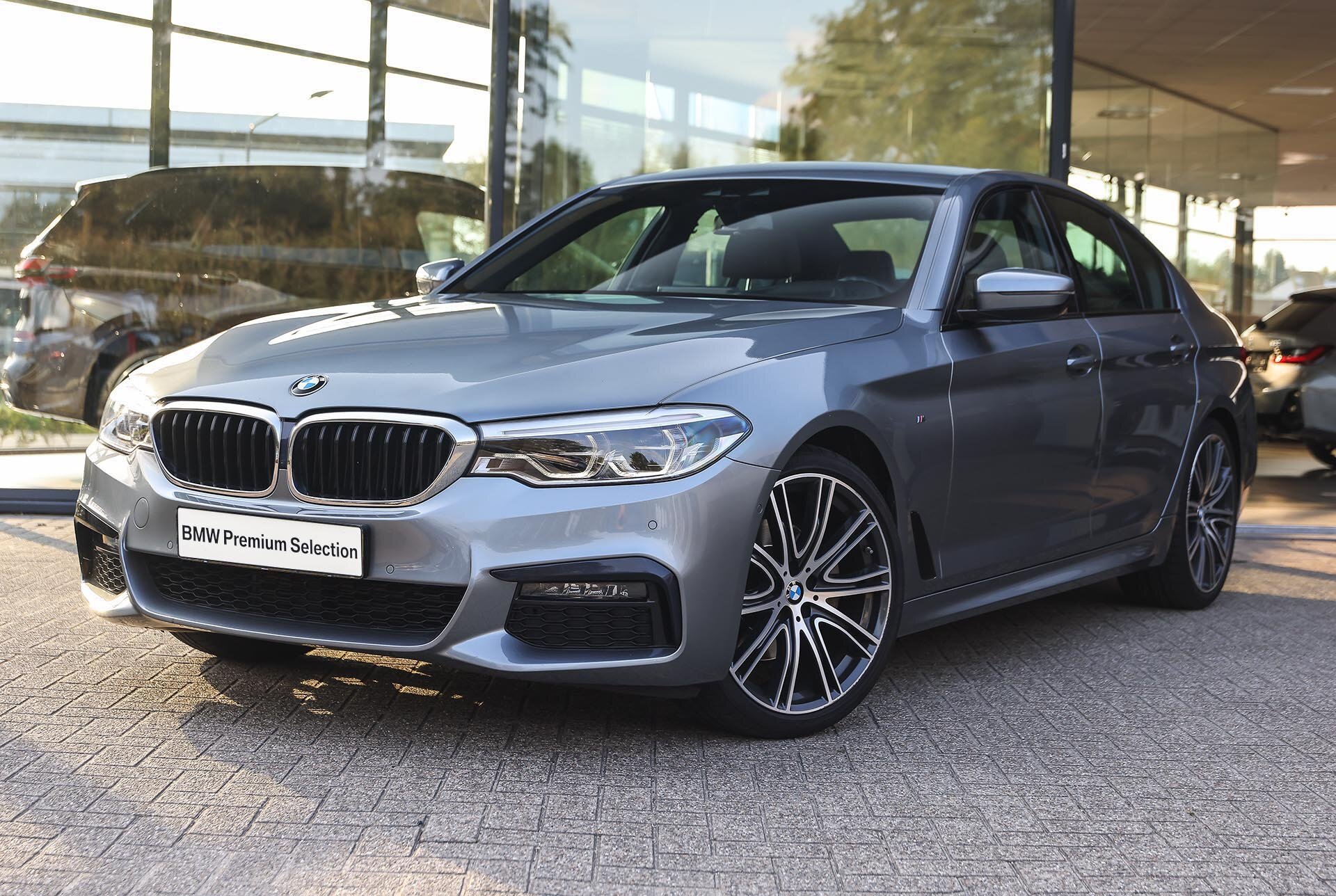 BMW 5 Serie 520i High Executive M Sport Automaat