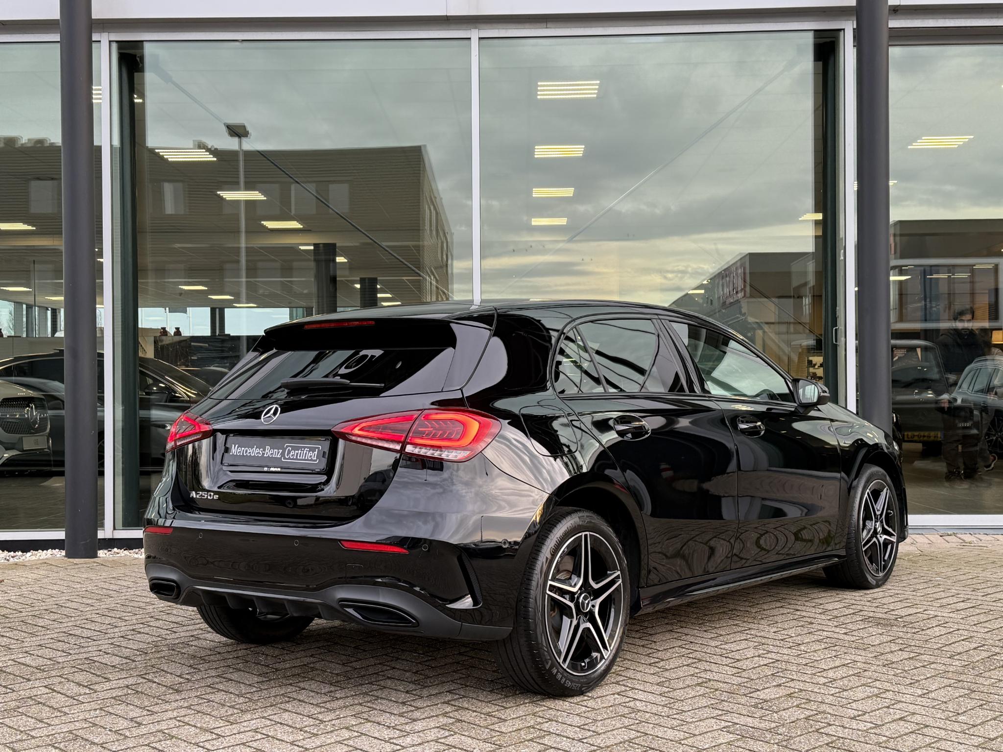 Mercedes-Benz A-Klasse Hatchback 250 e - Afbeelding 2