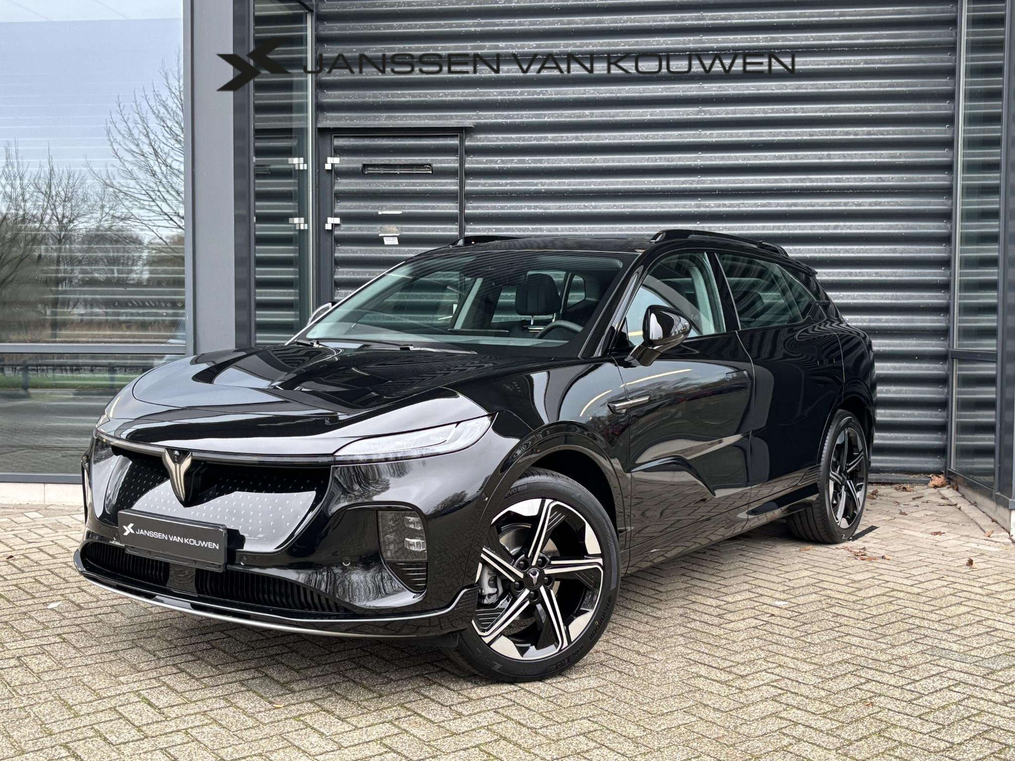 Voyah Courage Business Edition 80 kWh