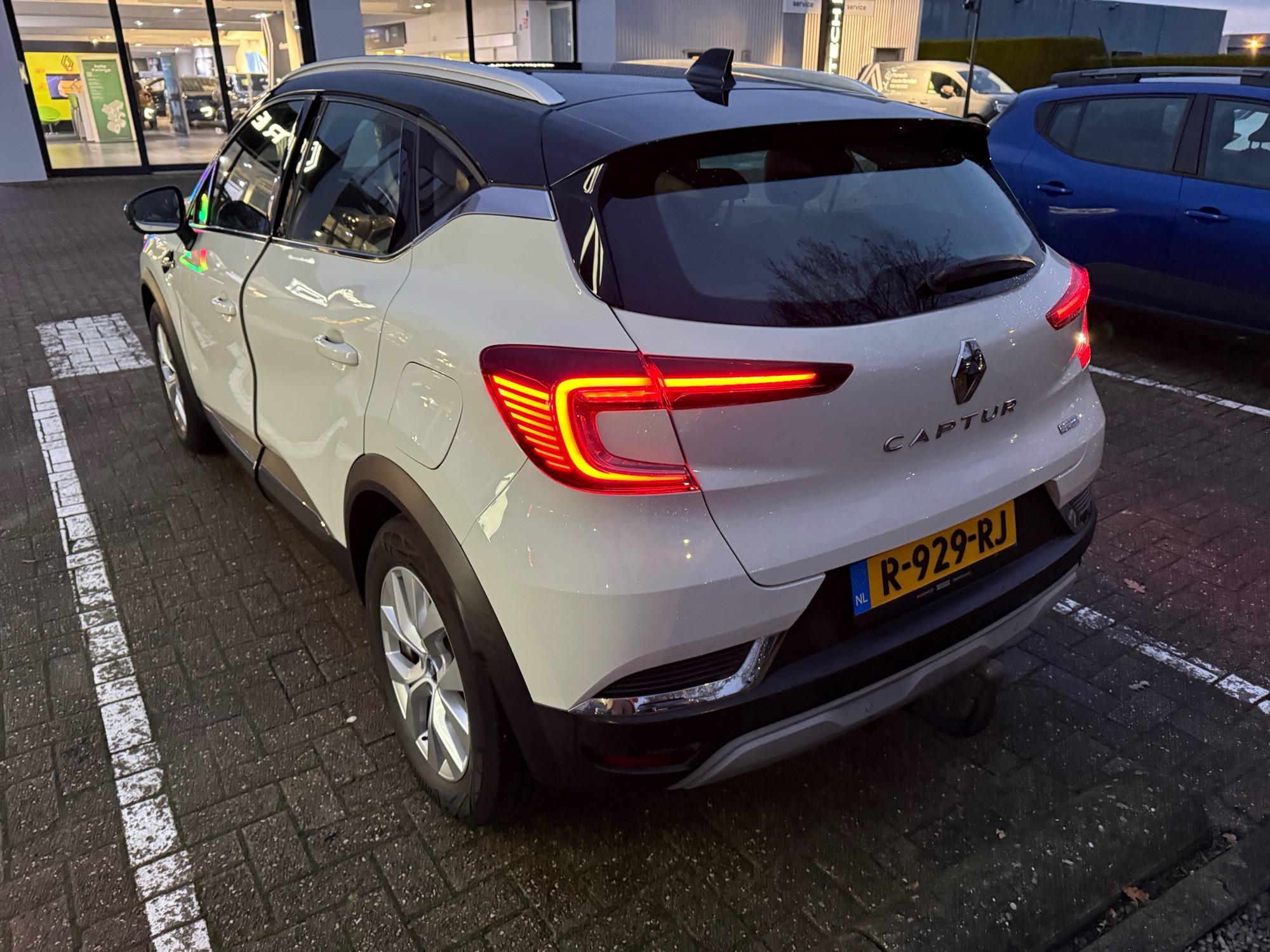 Renault Captur E-Tech Plug-in Hybrid 160 Intens - Afbeelding 3