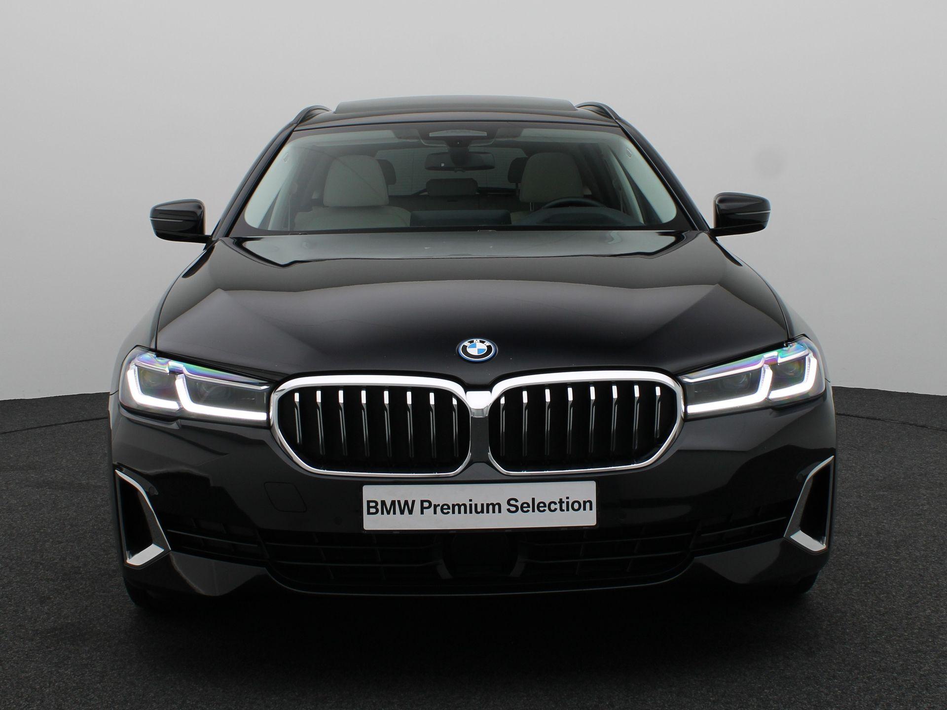 BMW 5 Serie Touring 530e - Afbeelding 3