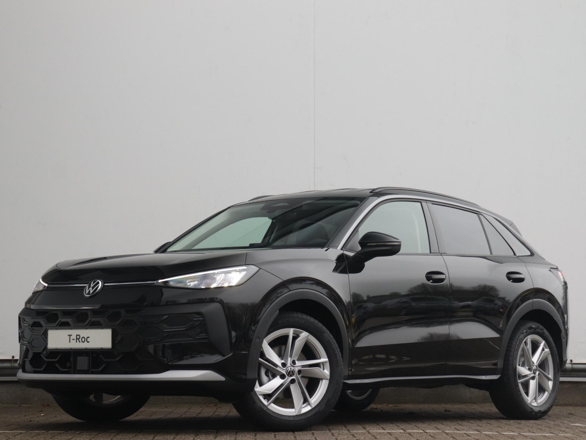 Volkswagen T-Roc Life First Edition 1.5 eTSI 85 kW / 116 PK SUV 7 v