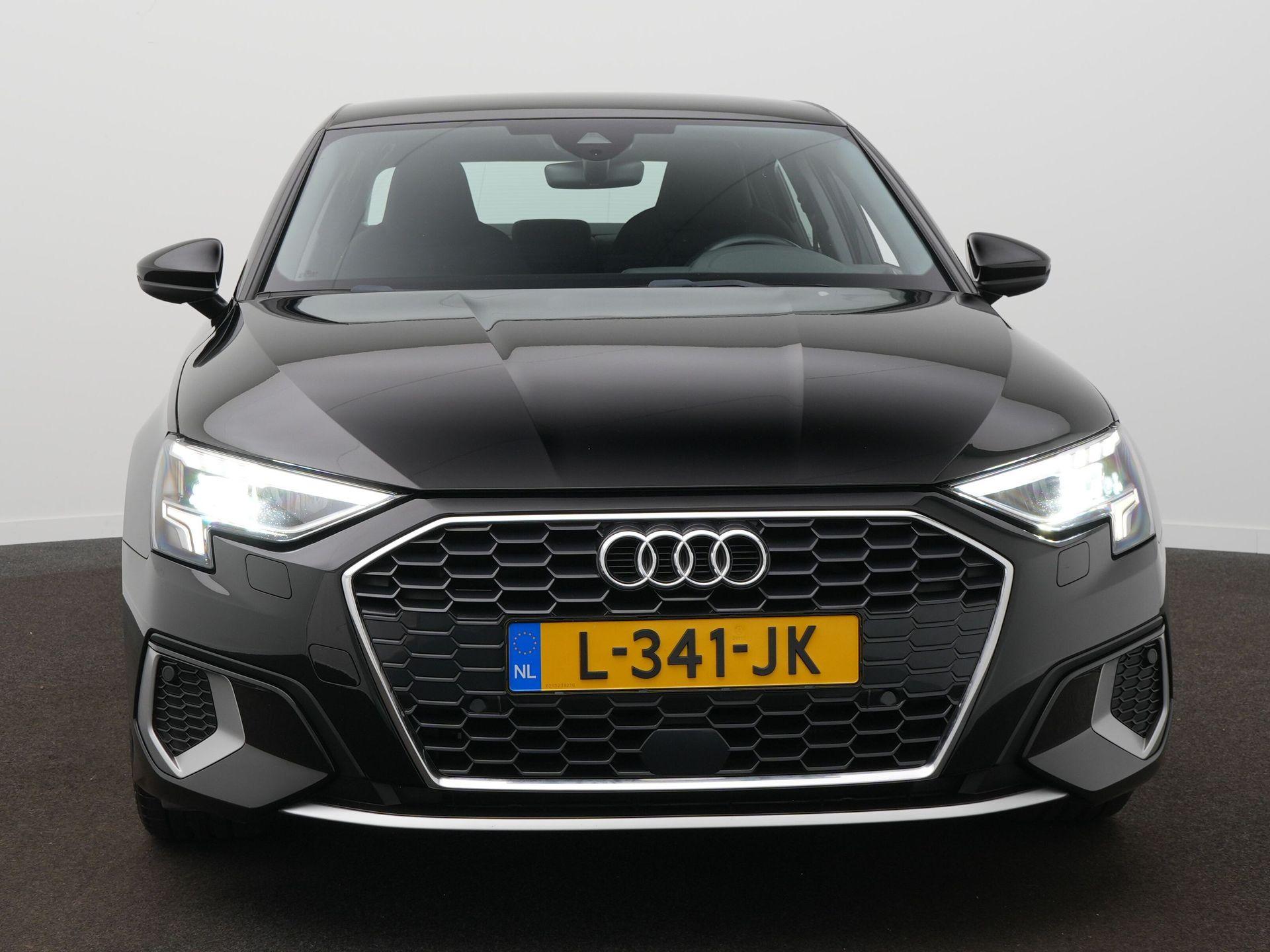 Audi A3 Limousine 30 TFSI Business edition - Afbeelding 2
