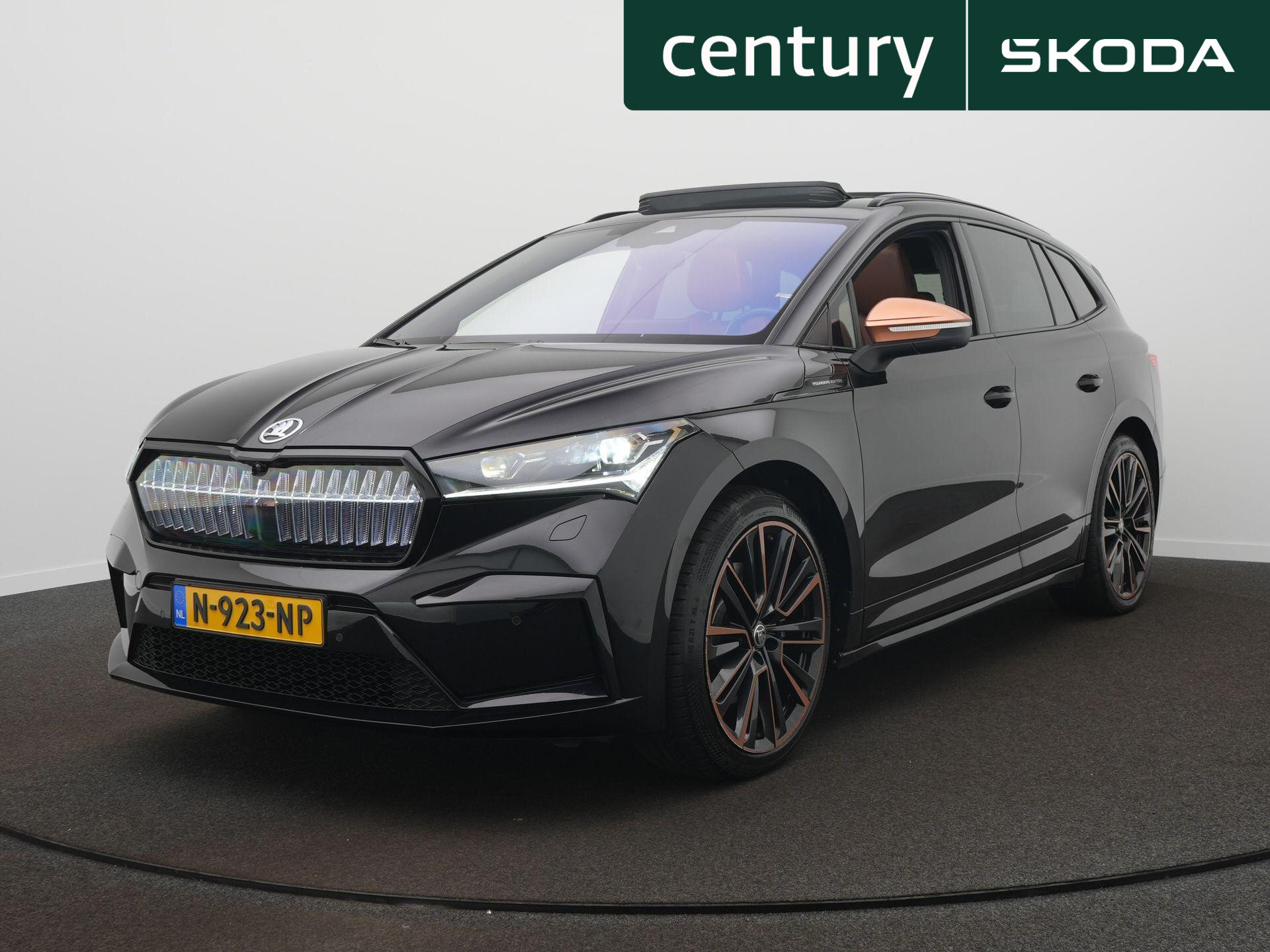 Skoda Enyaq iV 80 Founders Edition Black