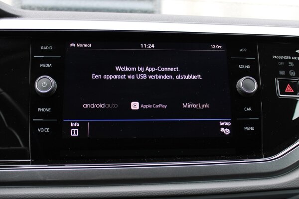 Apple Carplay & Android Auto