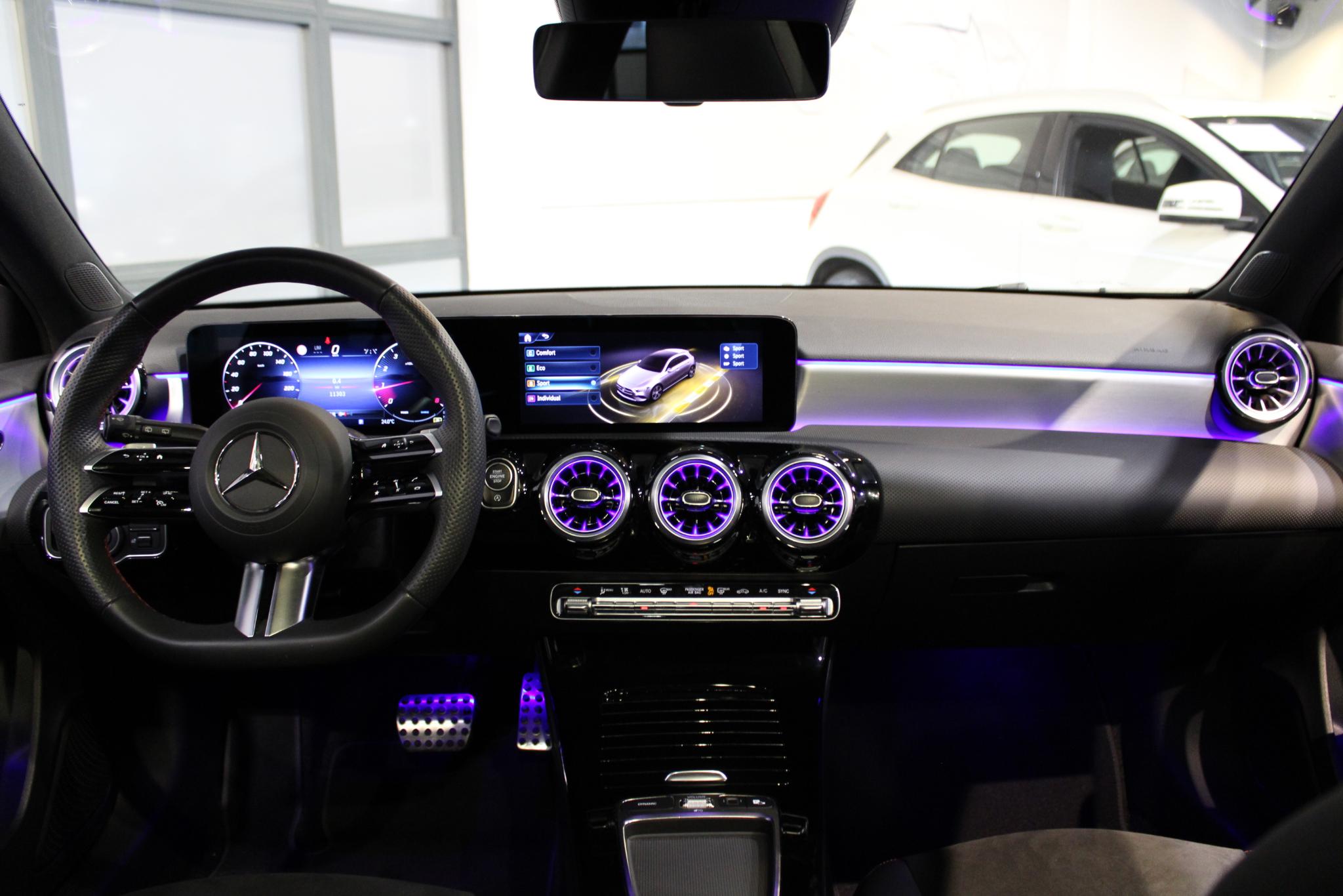 Mercedes-Benz A-Klasse Hatchback 180 Star Edition AMG Line - Afbeelding 3