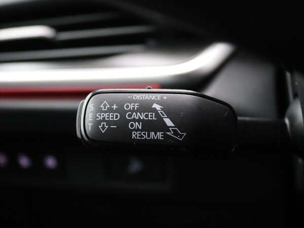 cruise control adaptief met Stop&Go en stuurhulp