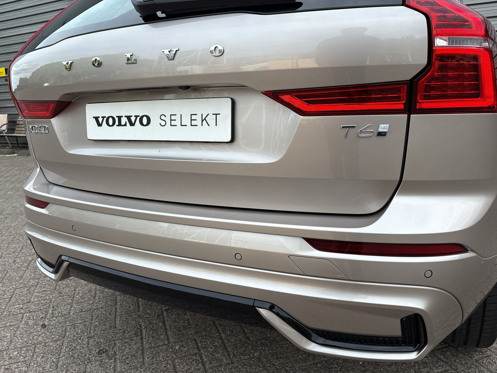 Volvo XC60 T6 Plug-in hybrid AWD Ultra Dark - Afbeelding 5