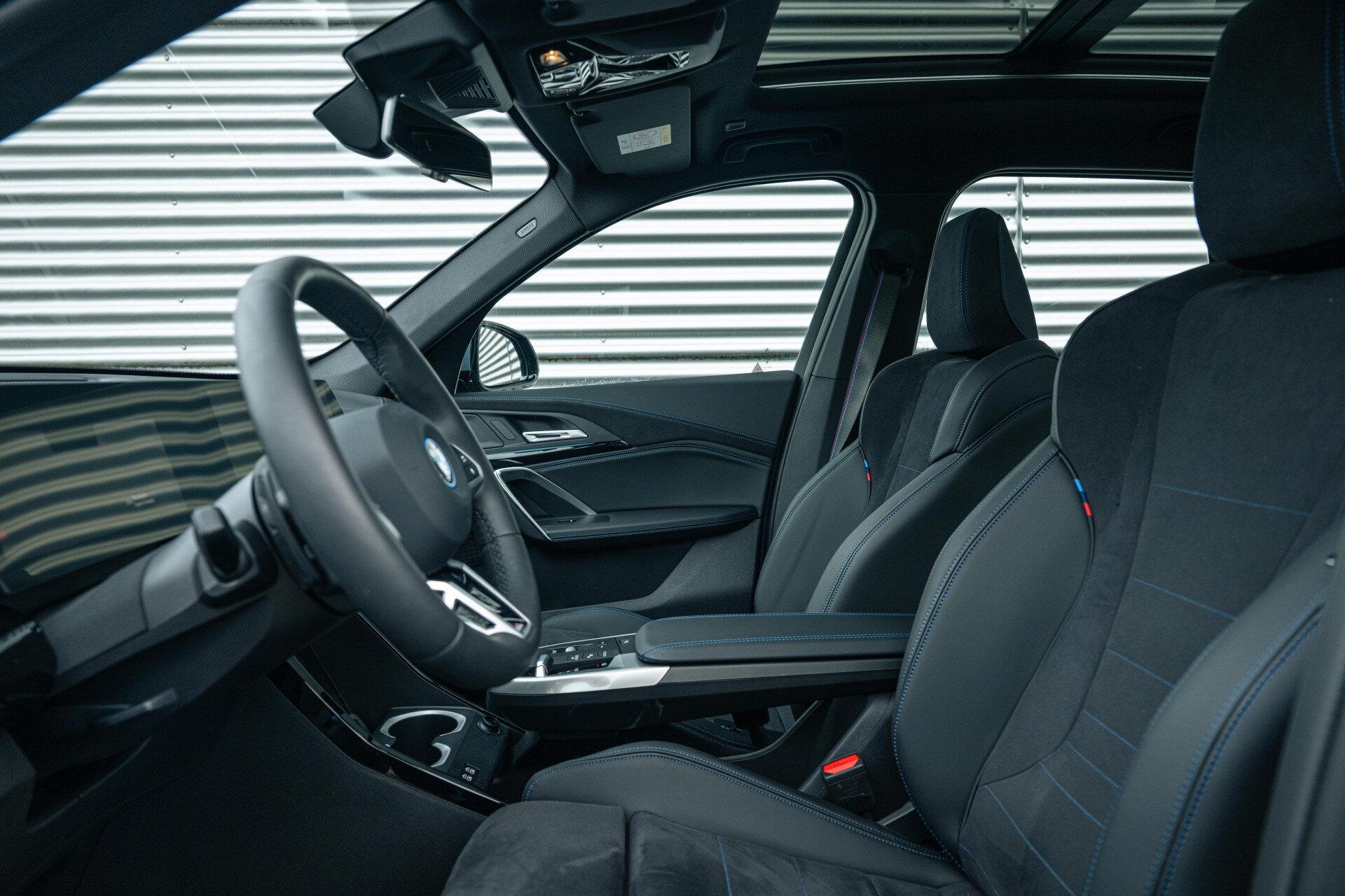 BMW iX1 eDrive20 M Sport - Afbeelding 4