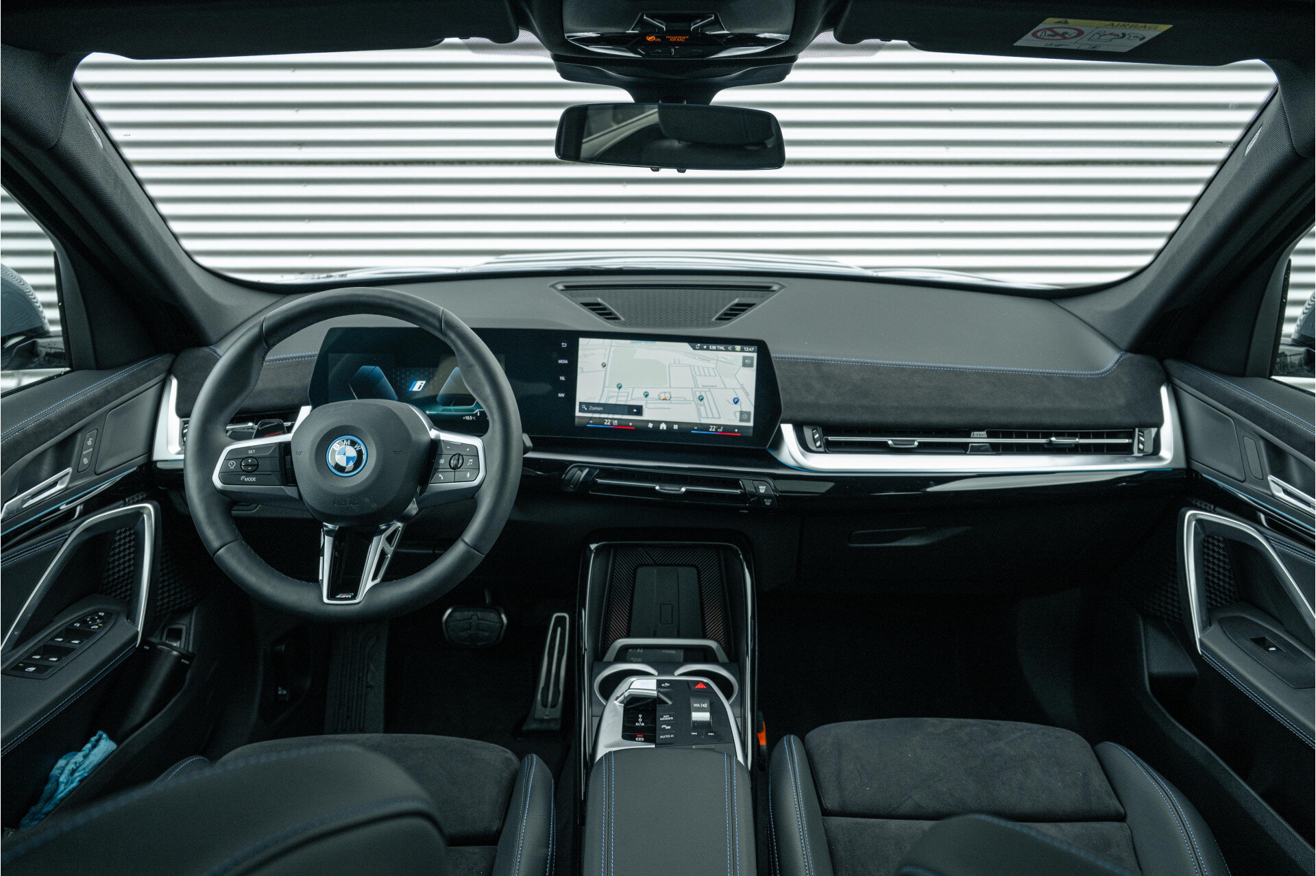 BMW iX1 eDrive20 M Sport - Afbeelding 5