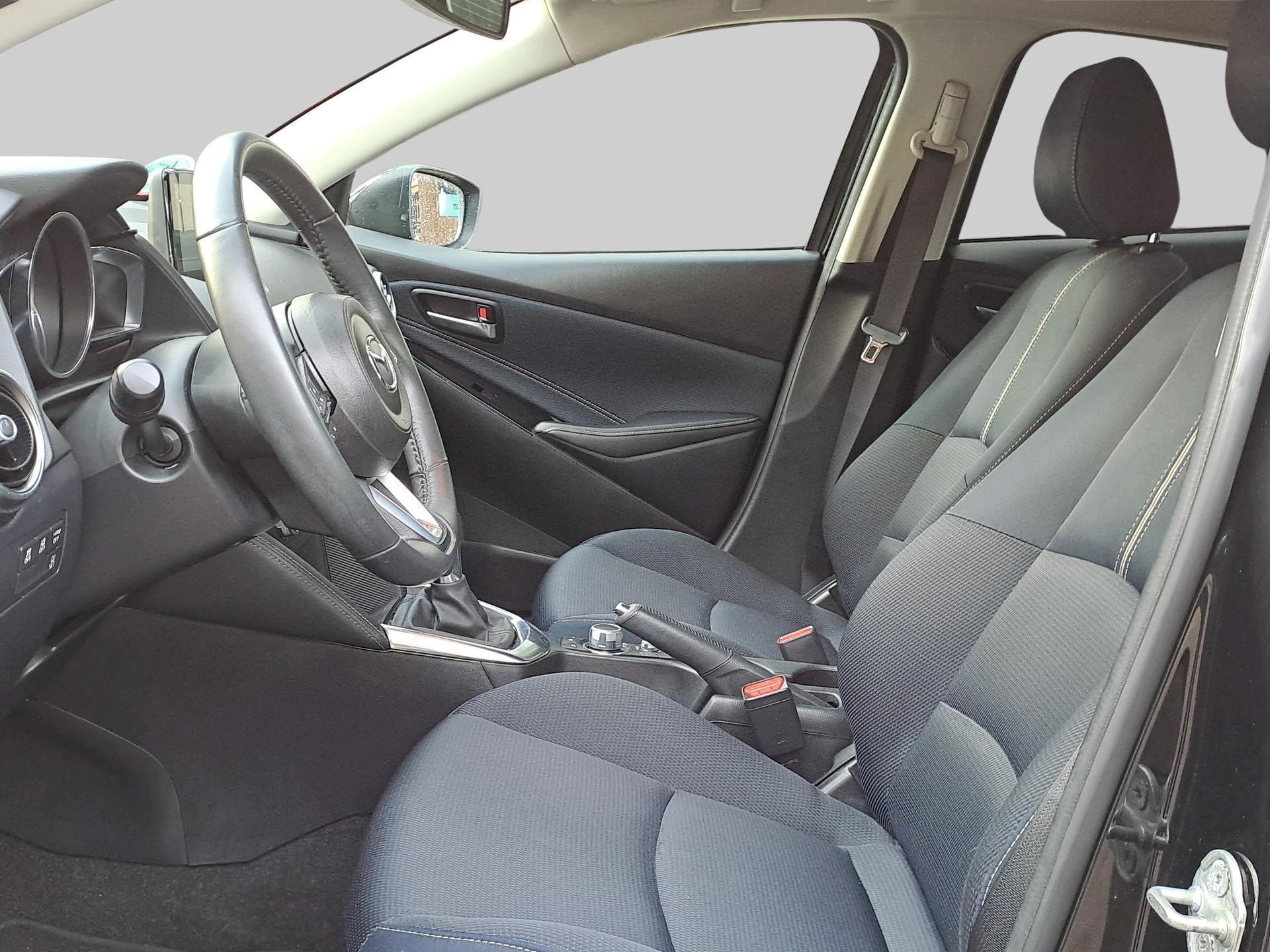 Mazda 2 1.5 SKYACTIV-G 90PK LUXURY NAVI CAMERA HUD LED ECC NAP - Afbeelding 5