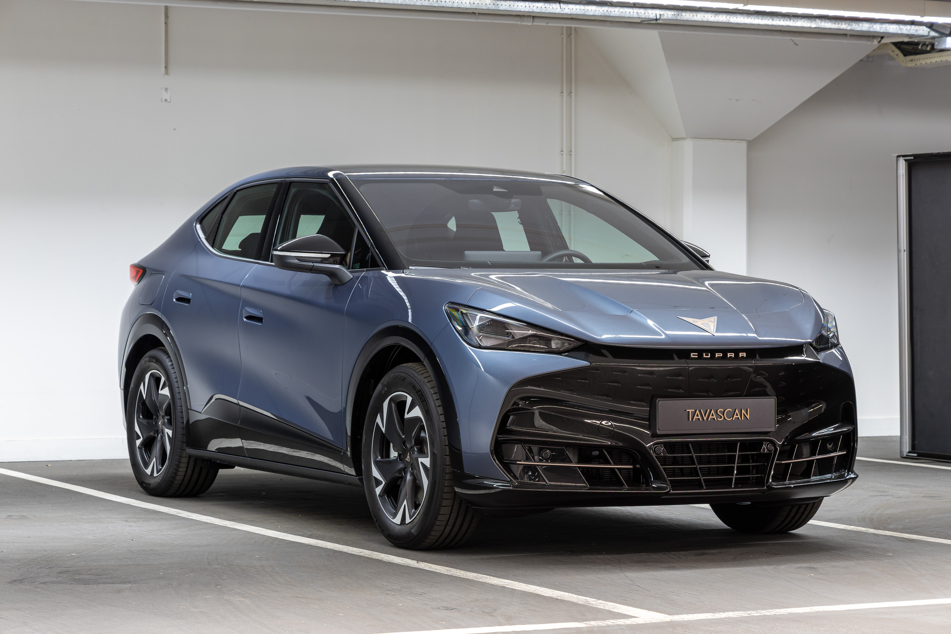 CUPRA Tavascan Adrenaline