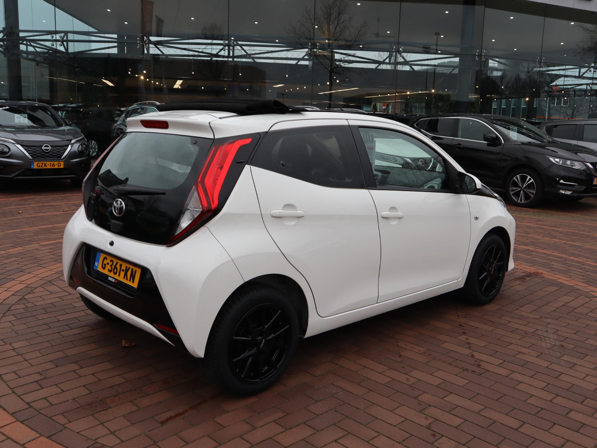 Toyota Aygo 1.0 VVT-i x-play limited - Afbeelding 5