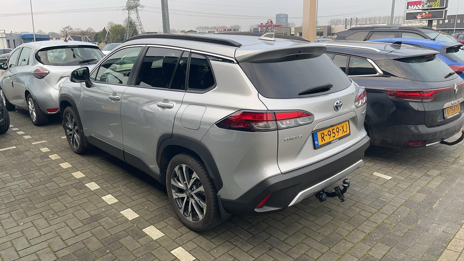 Toyota Corolla Cross 2.0 High Power Hybrid Launch Edition - Afbeelding 2