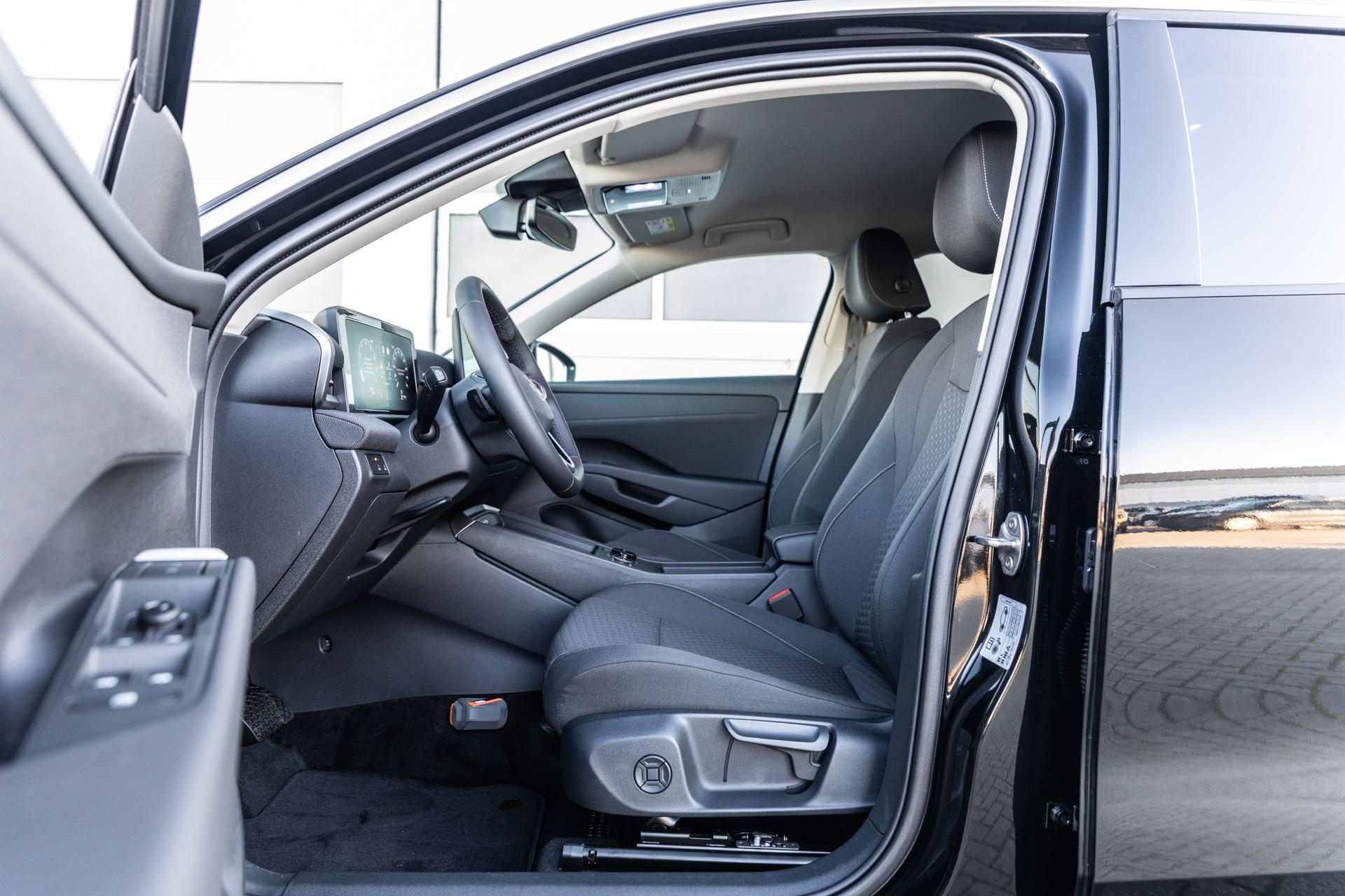 Volkswagen T-Roc 1.5 eTsi 116pk Life First Edition - Afbeelding 4