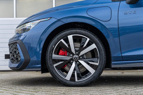 lichtmetalen velgen 7-spaaks 18" lichtmetalen velgen 7-spaaks 18"