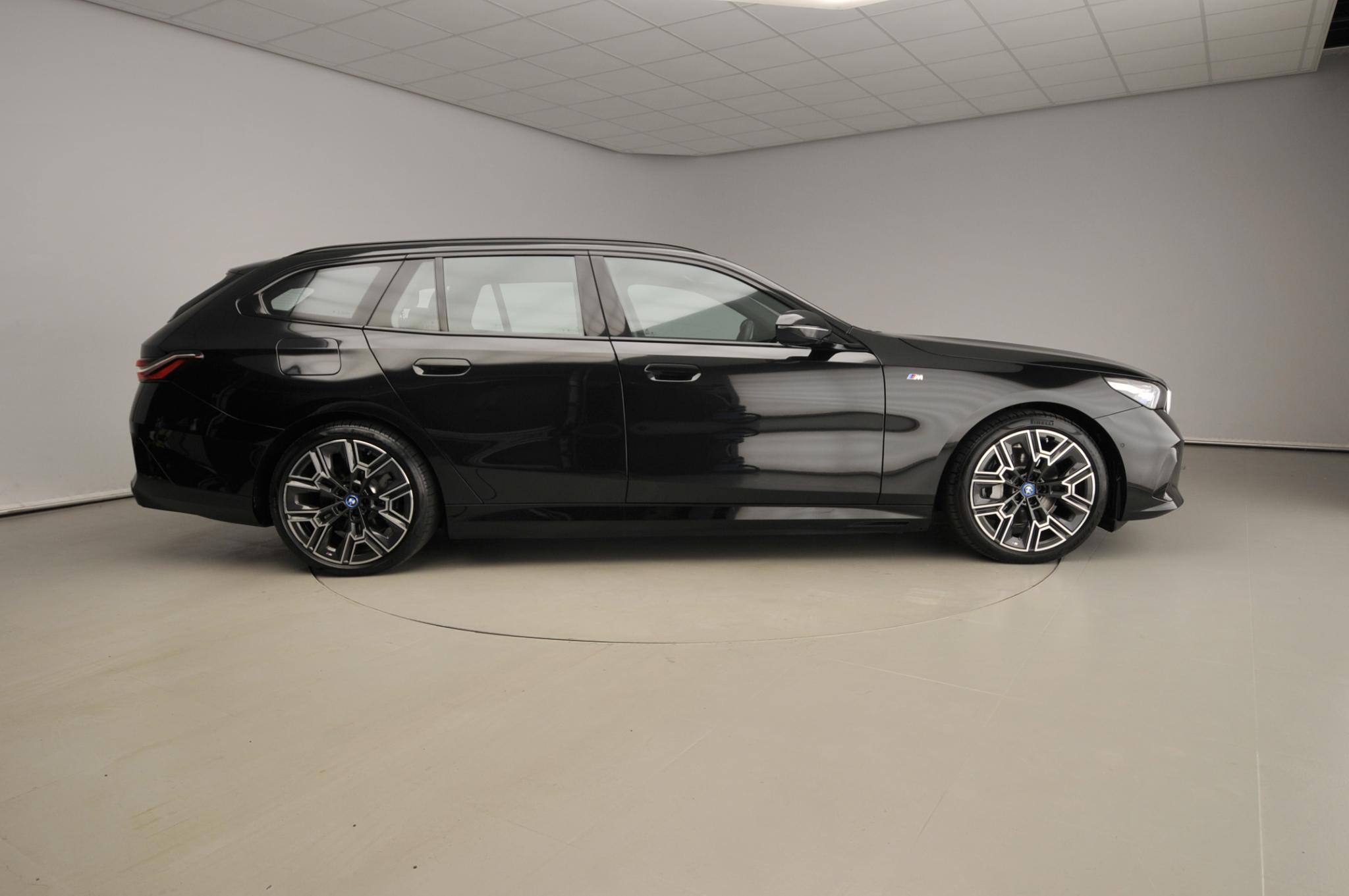 BMW i5 Touring eDrive40 - Afbeelding 4