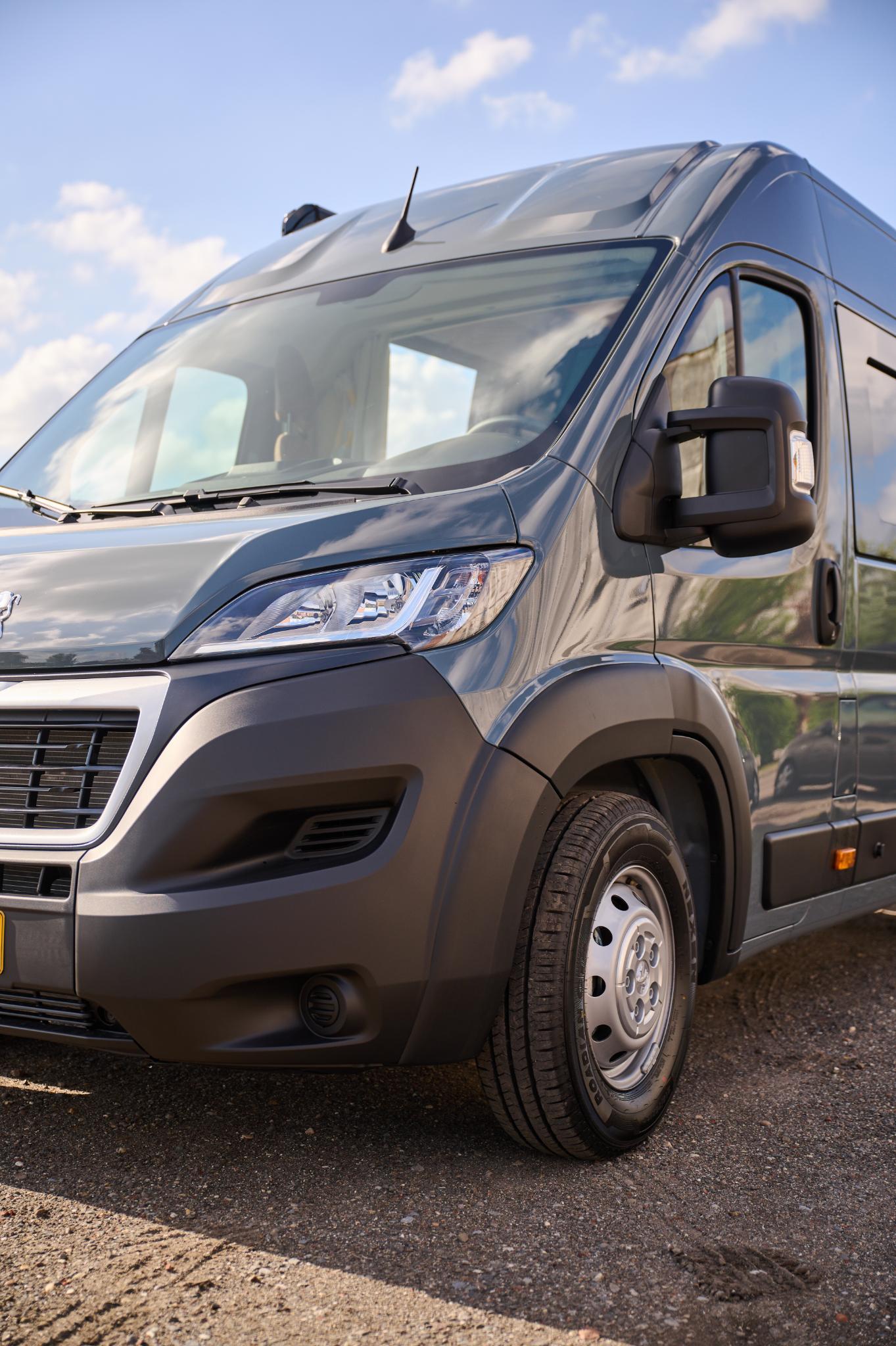 Peugeot  Boxer 2.2 BlueHDi 140 L4H3 3.5t - Afbeelding 3