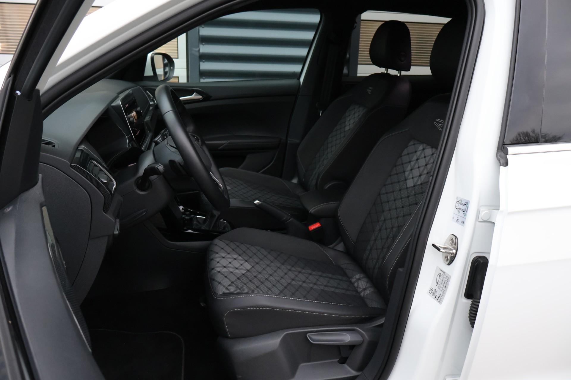 Volkswagen T-Cross 1.0 TSI 115pk DSG R-Line - Afbeelding 4